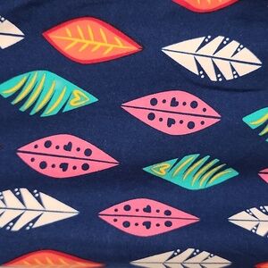 LULAROE LLR TC Leaf Leaves Buttery Soft Legging Tall Curvy